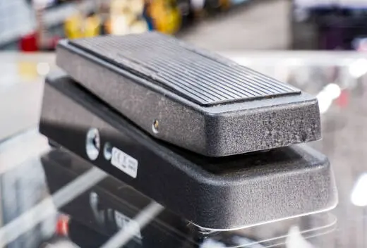 Dunlop - Cry Baby Standard Wah Pedal 2